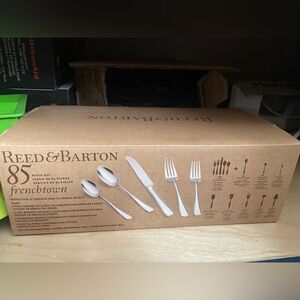 Reed and Barton 
Frenchton 85 pc set